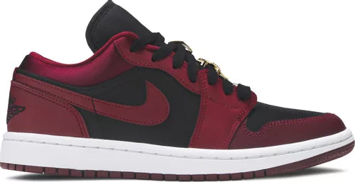 Jordan Low Dark Beetroot Black (W) Ansicht linker Schuh