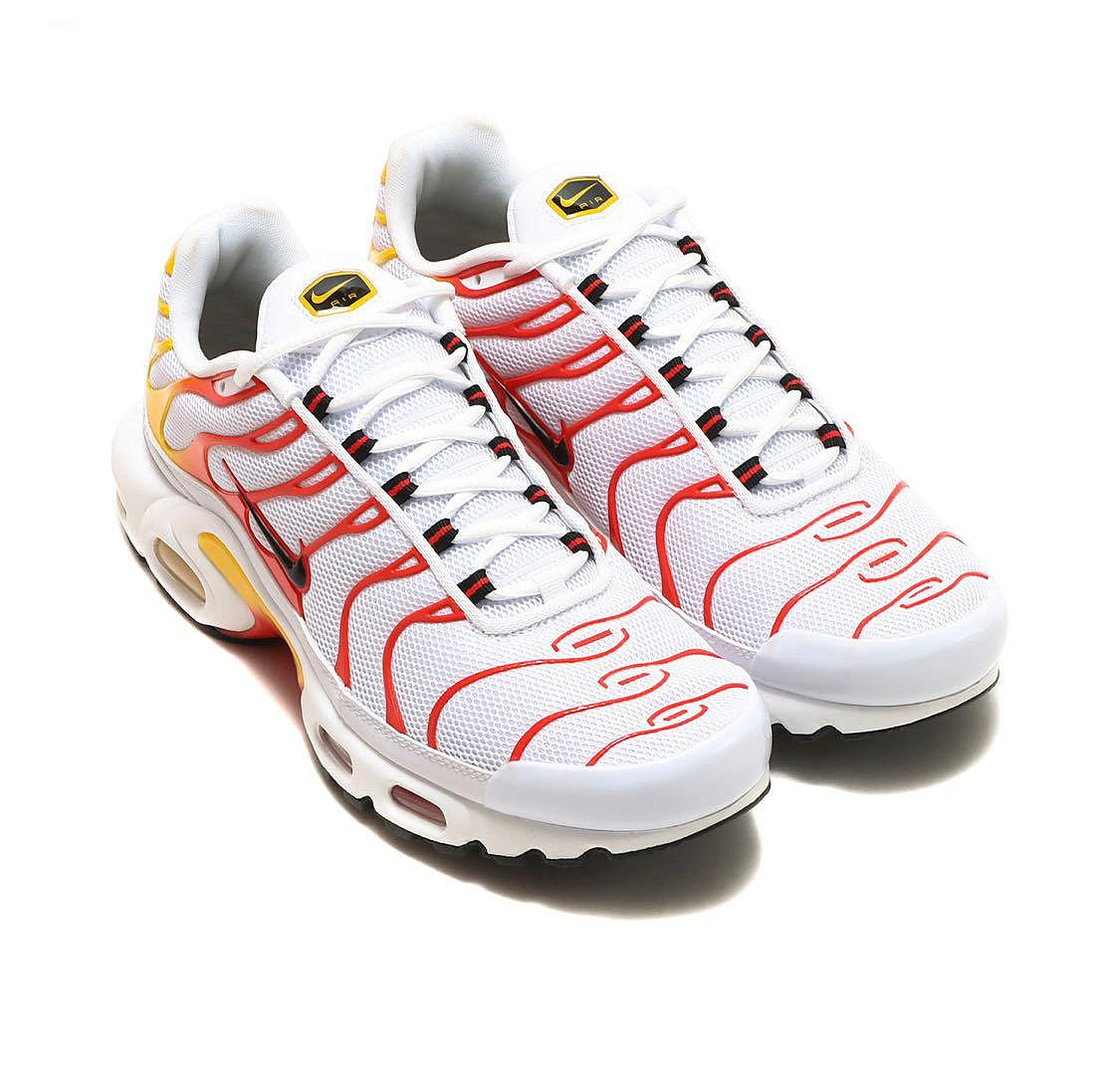 Nike Air Max Plus Sunburn (2022) Detailansicht linker Schuh