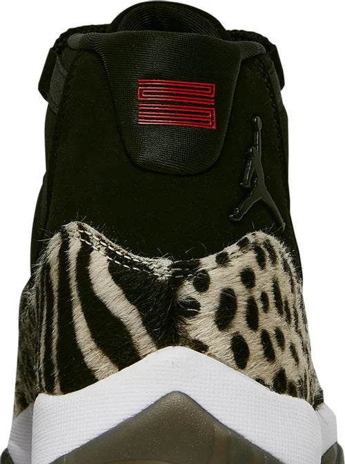 Jordan Retro Animal Instinct (W) beide Schuhe zusammen