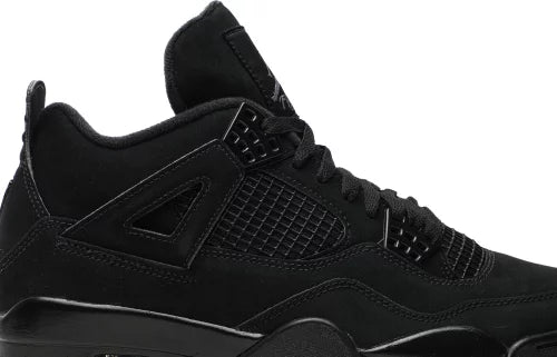 Jordan 4 Retro Black Cat (2020) Detailansicht linker Schuh