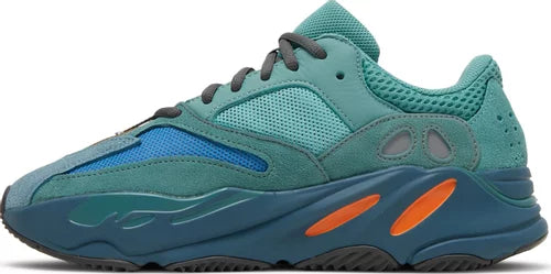 Adidas Yeezy Boost 700 Faded Azure ansicht rechter Schuh