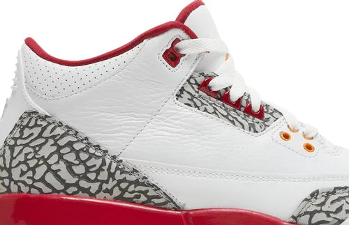 Jordan 3 Retro Cardinal (GS) Detailansicht linker Schuh