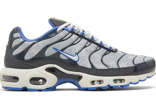 Nike Air Max Plus Social F.C.