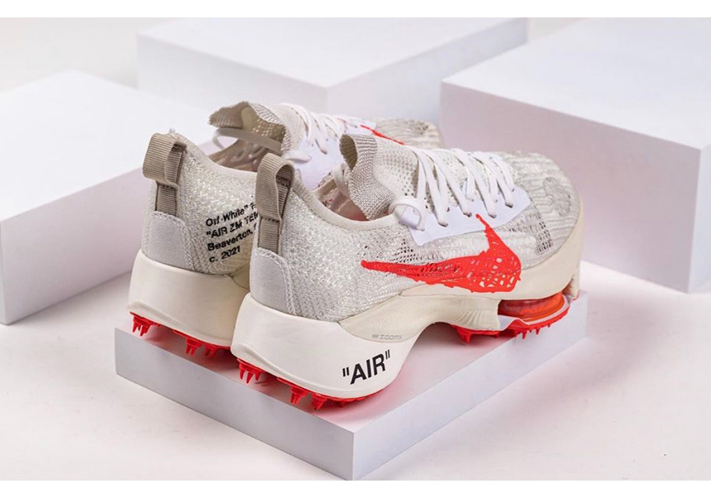 Nike Air Zoom Tempo NEXT% Flyknit Off-White White Solar Red