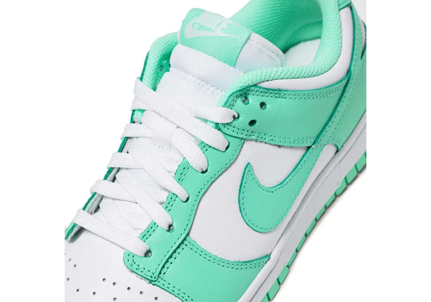 Nike Dunk Low Green Glow (W)