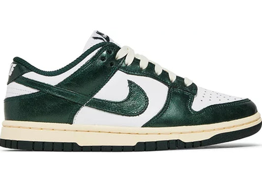 Nike Dunk Low Vintage Green (W)