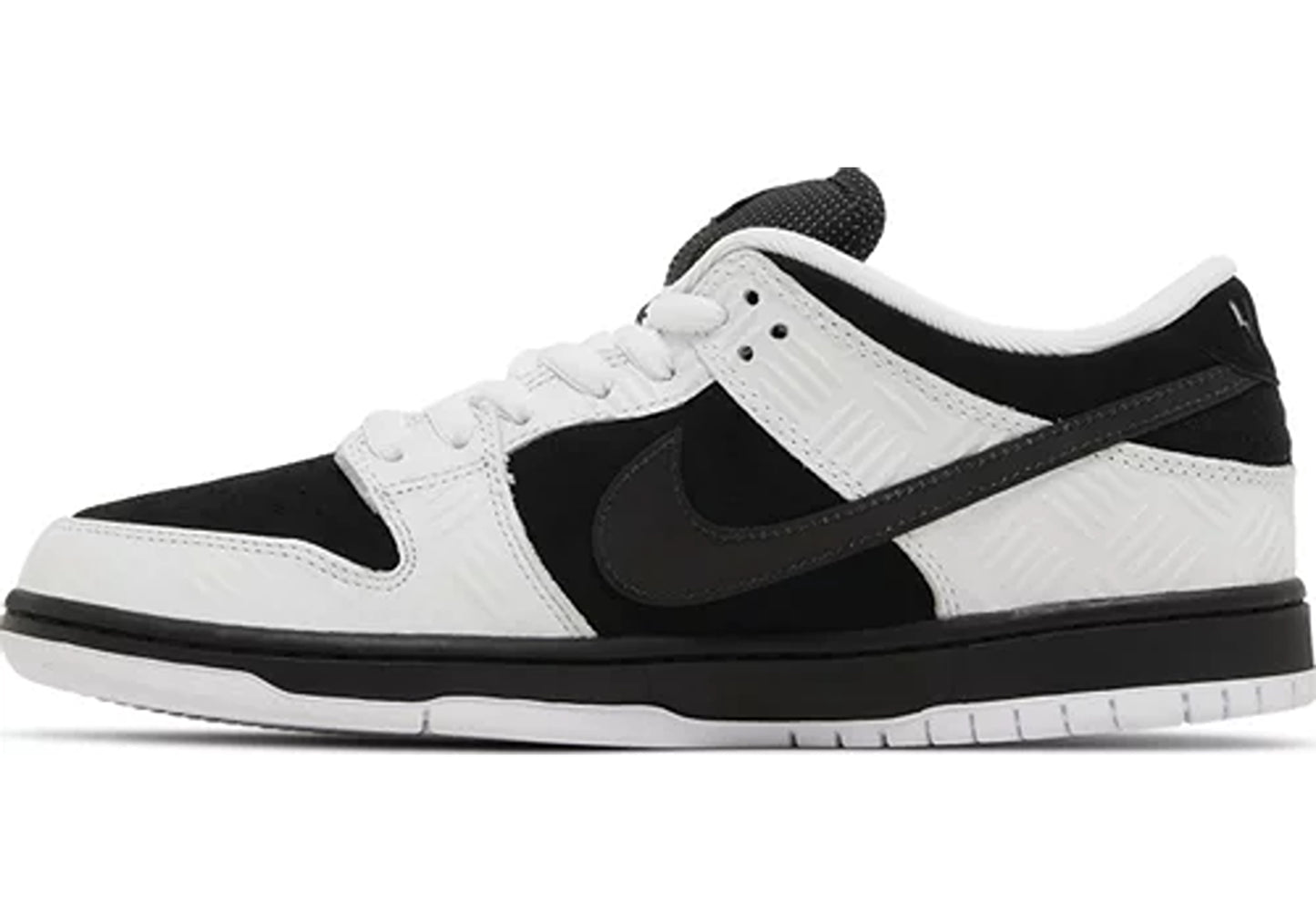 Nike SB Dunk Low TIGHTBOOTH